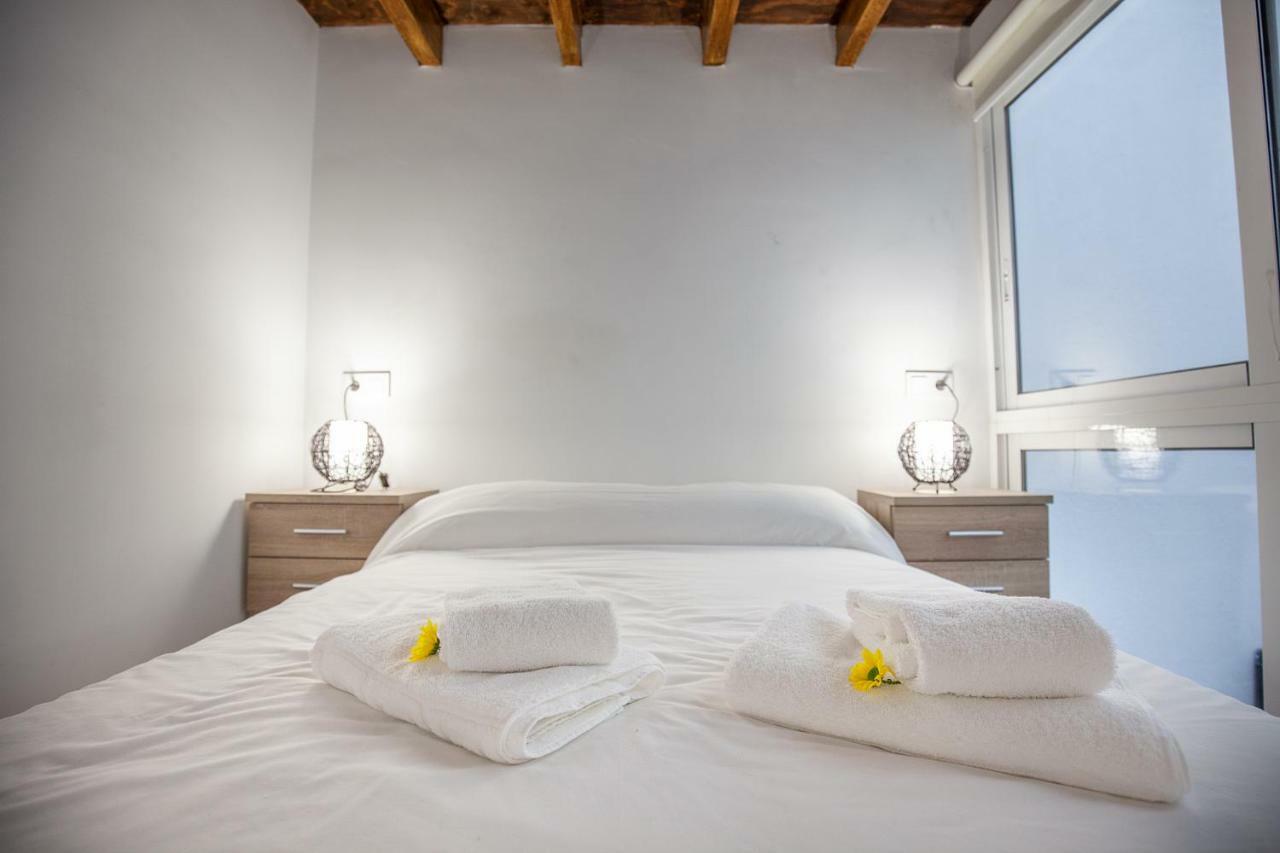 Pasaje Amores Iz. - Tranquilidad Y Vida Cultural En Centro Sevilla 4Px 외부 사진