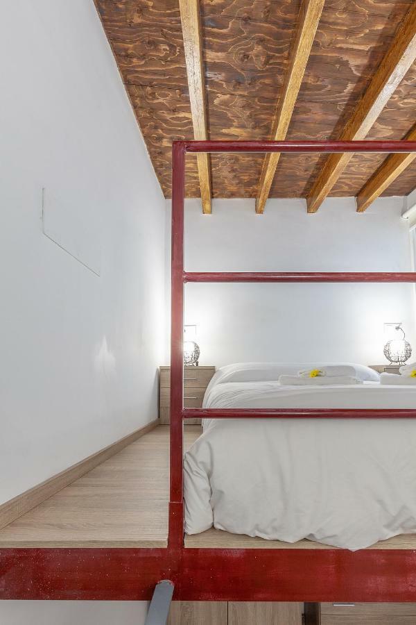 Pasaje Amores Iz. - Tranquilidad Y Vida Cultural En Centro Sevilla 4Px 외부 사진