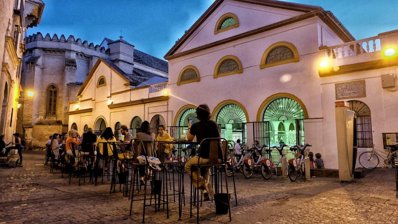 Pasaje Amores Iz. - Tranquilidad Y Vida Cultural En Centro Sevilla 4Px 외부 사진