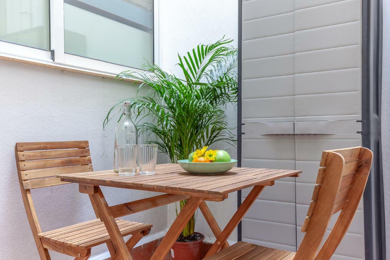 Pasaje Amores Iz. - Tranquilidad Y Vida Cultural En Centro Sevilla 4Px 외부 사진